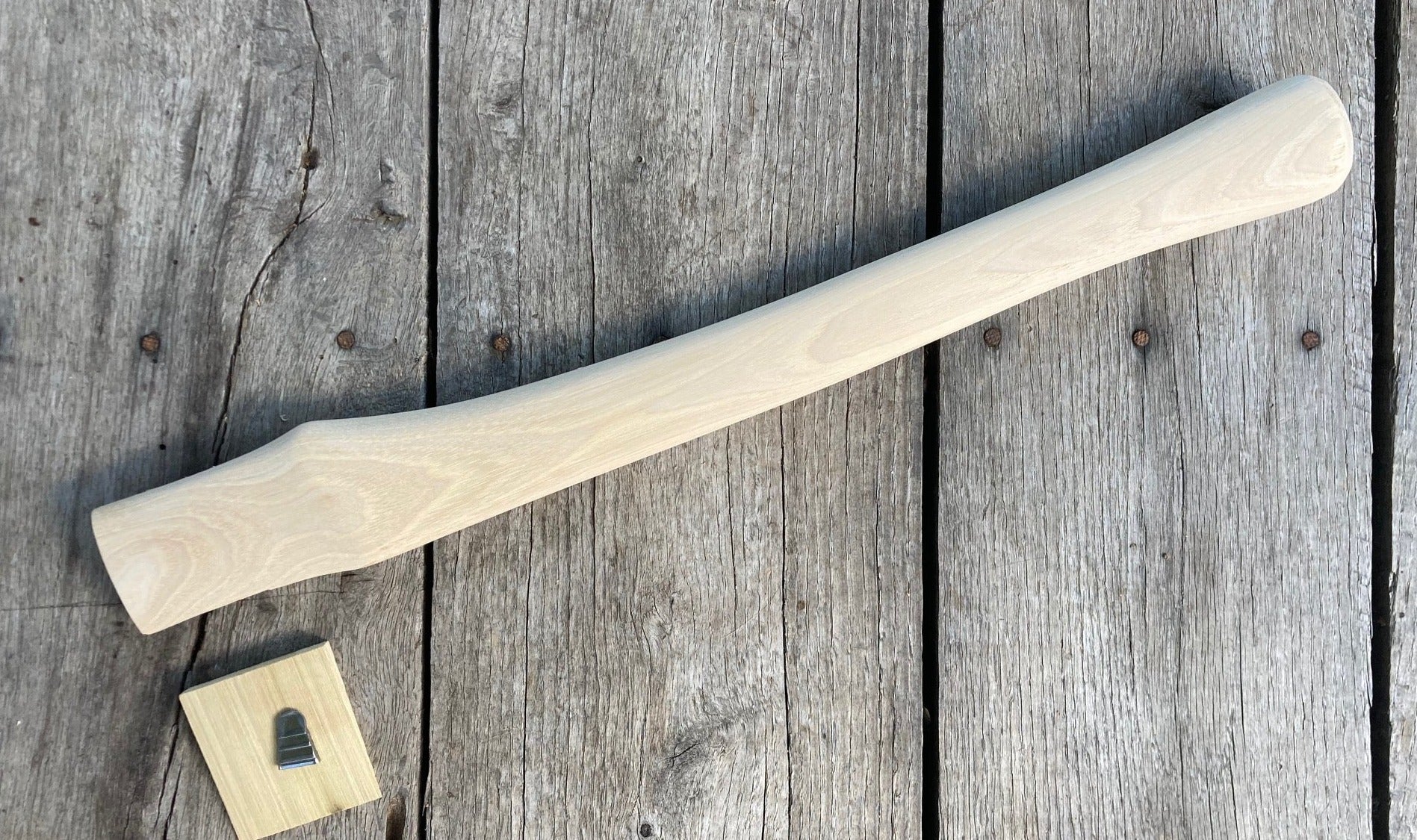 19" Straight / Miners Axe Handle with Boys Eye size 2" x 5/8"