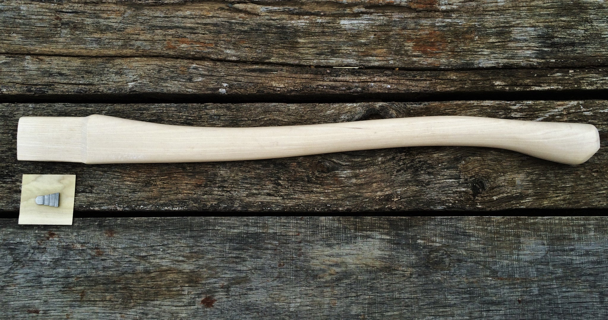28" Single Bit Axe Handle Full Size Eye American Hickory Item #1128 - Beaver-Tooth Handle Co.
 - 1