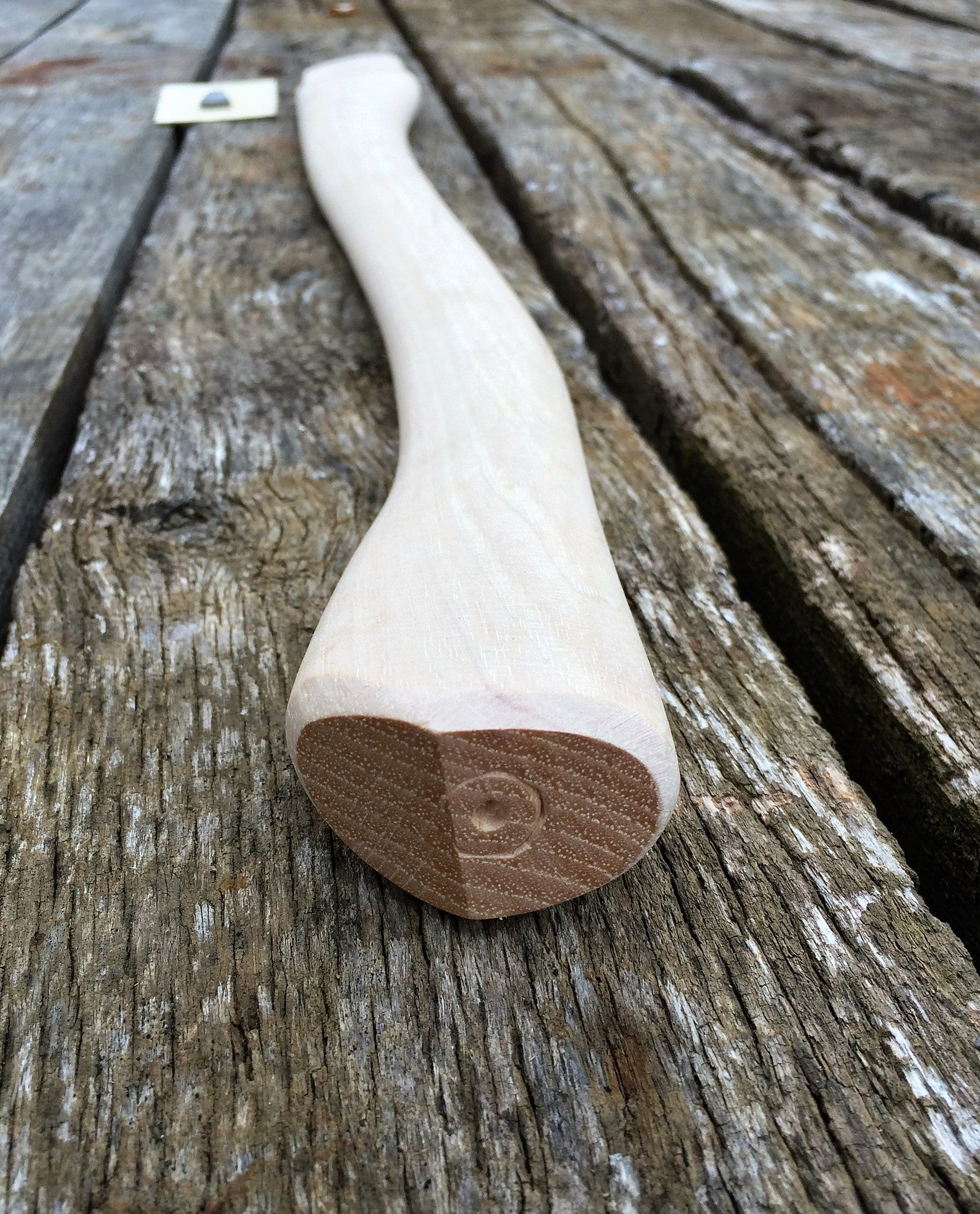 28" Single Bit Axe Handle Full Size Eye American Hickory Item #1128 - Beaver-Tooth Handle Co.
 - 3