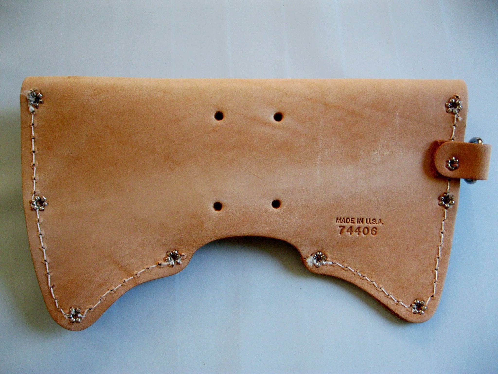 Cruiser Axe Sheath 2.5 lb. Double Bit Leather With D- Ring - Beaver-Tooth Handle Co.
 - 3