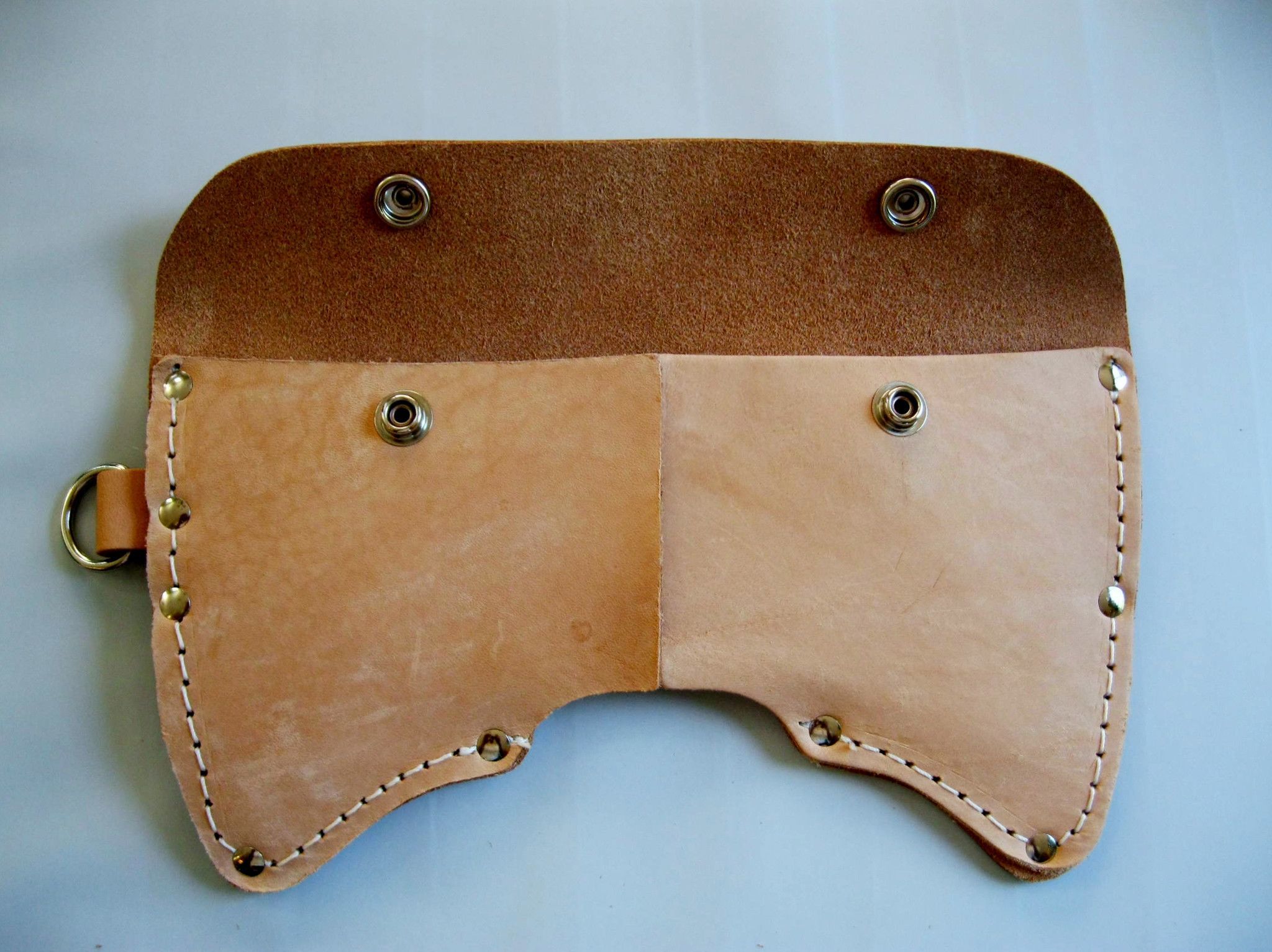 Cruiser Axe Sheath 2.5 lb. Double Bit Leather With D- Ring - Beaver-Tooth Handle Co.
 - 4